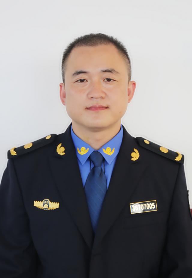  /p> p data-id="ucknksrosftw">现任遂川县城市管理局党委委员,副