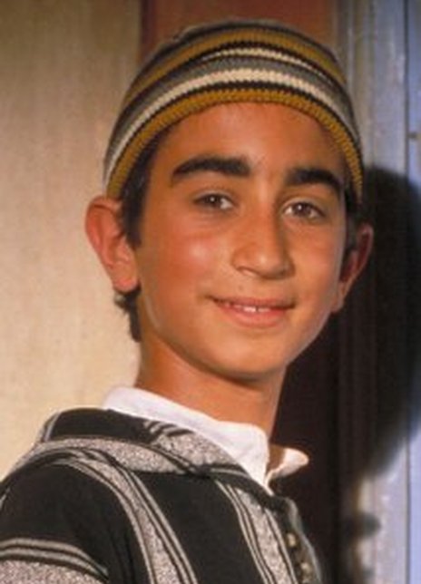 elyas,2003年参与出演《 a target="_blank" href="/item/黑神驹前传