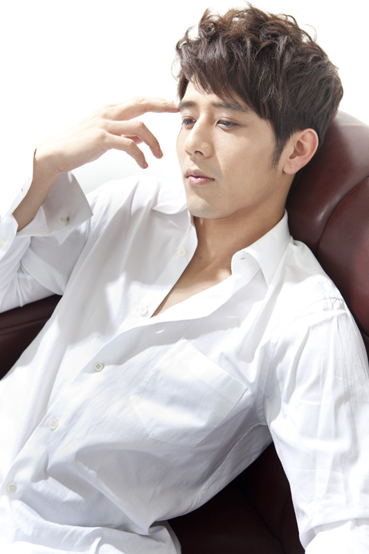  p>胡宇威(george hu),原名胡宇崴,1982年7月24