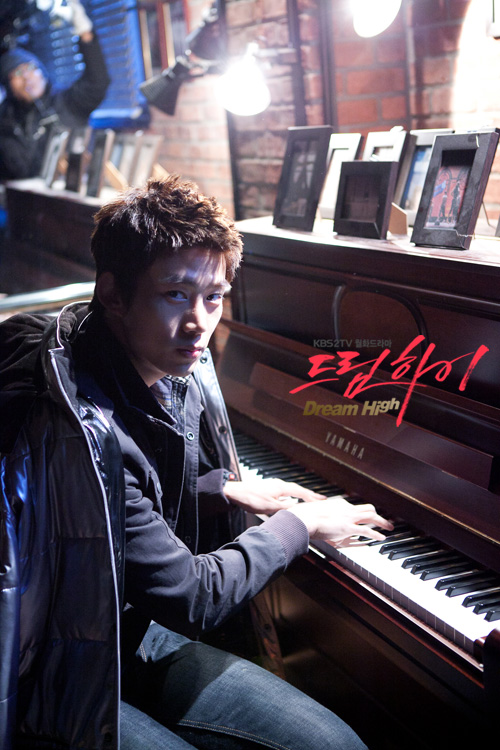  p>《dream high》是 a>韩国kbs电视台 /a>于2011年1月3日首播的 a