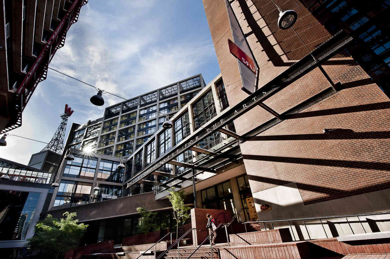  p>西蒙菲莎大学(simon fraser university)简称sfu,成立于1965年