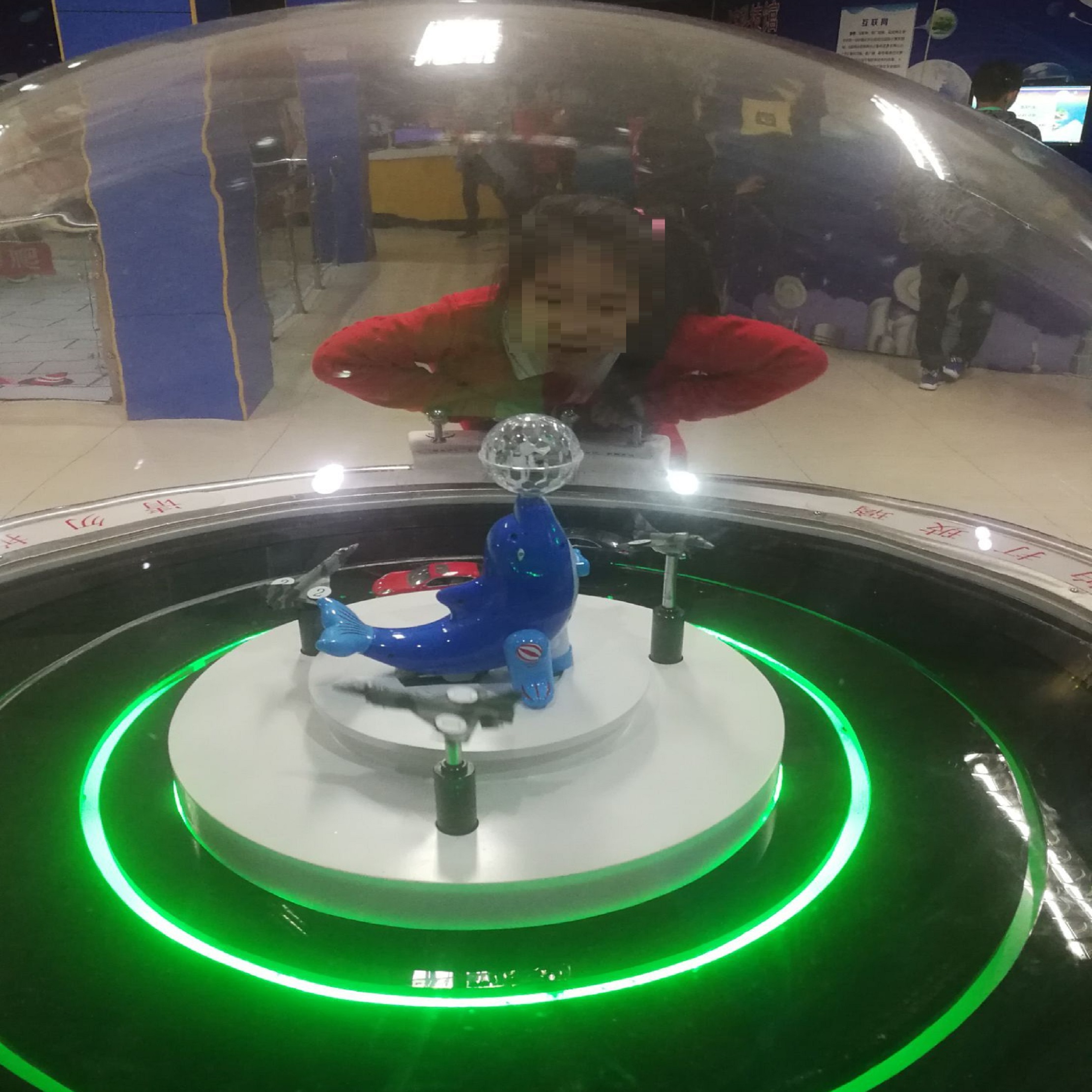  p>福建省科技馆位于福州市中心的 a target="_blank" href="/item/于