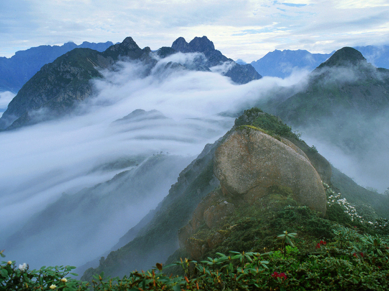  p data-id="gnbtl206fd">宝山旅游景区位于四川省成都市彭州市龙门山