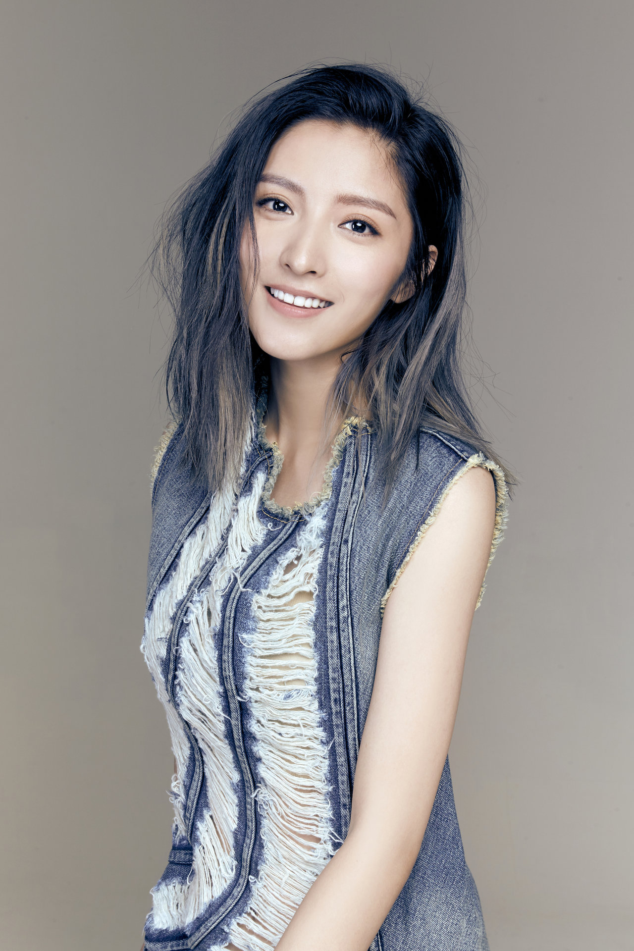 ="gnsszk9b8k">潘辰,1988年3月13日出生于上海市,中国内地流行女歌手