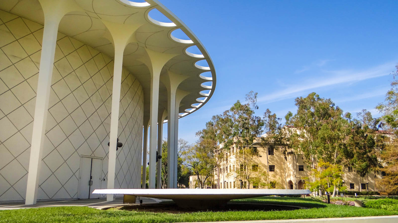  p>加州理工学院(california institute of technology ,简称:caltech