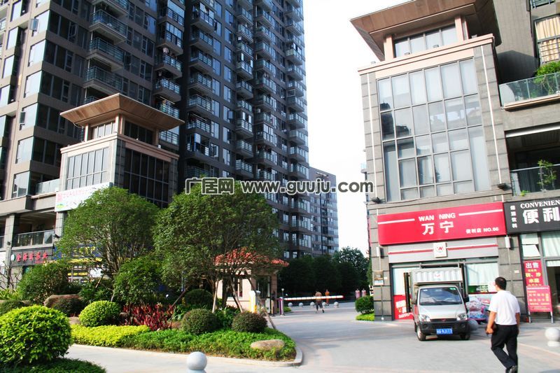  p data-id="swjg51mkeewi">融侨城是位于福清市的一处楼盘. /p>