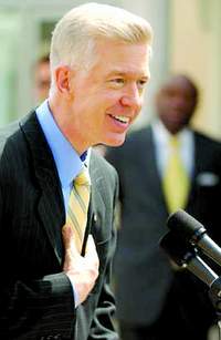  p>杰里·布朗(jerry brown),美国政治家, a target="_blank" href="