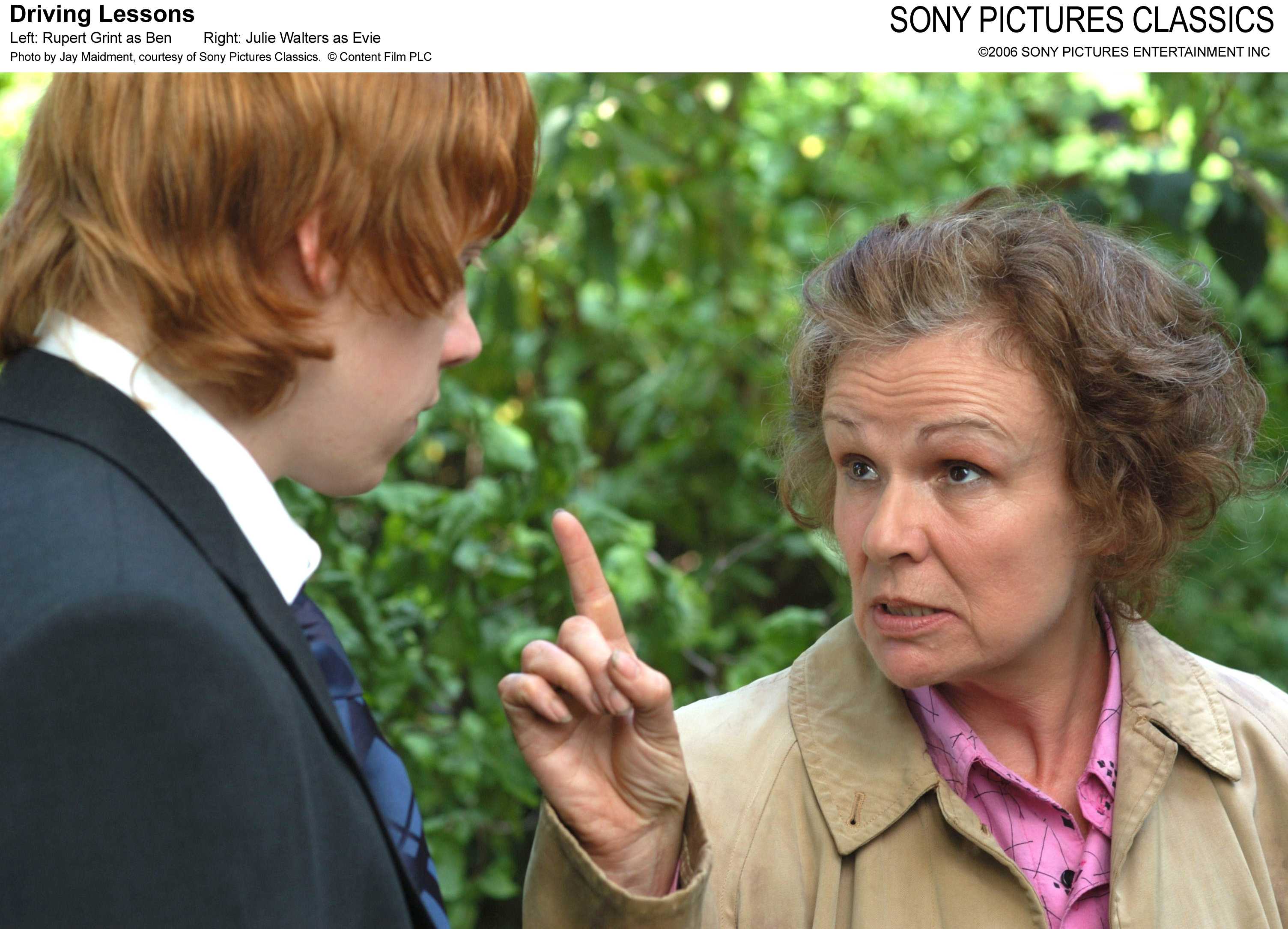  p>《人生驾驶课》是杰瑞米·布鲁克执导的喜剧片,鲁伯特·格林特和