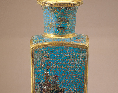 清景泰款掐丝珐琅方瓶