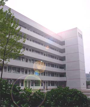 五峰县渔洋关镇中学