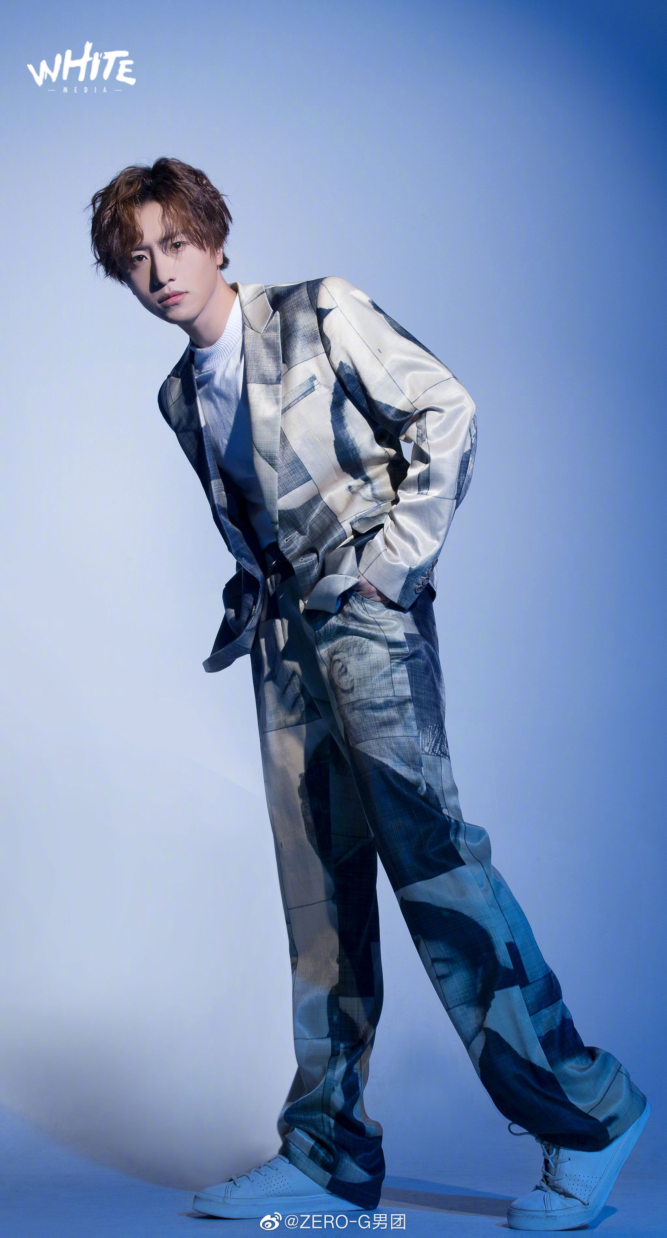  p data-id="gnbrxt40bd">伯远,本名汤浩,1993年2月11日出生于贵州省