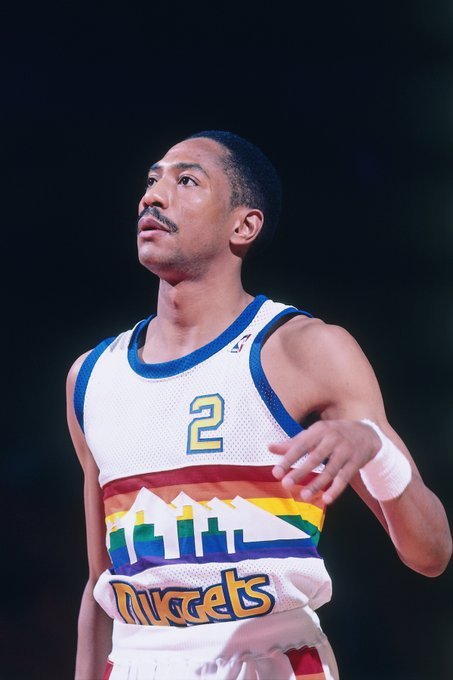  p>阿历克斯·英格利什(alex english),1954年1月5日出生于美国 a