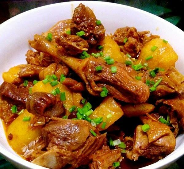 土豆炖鸭腿