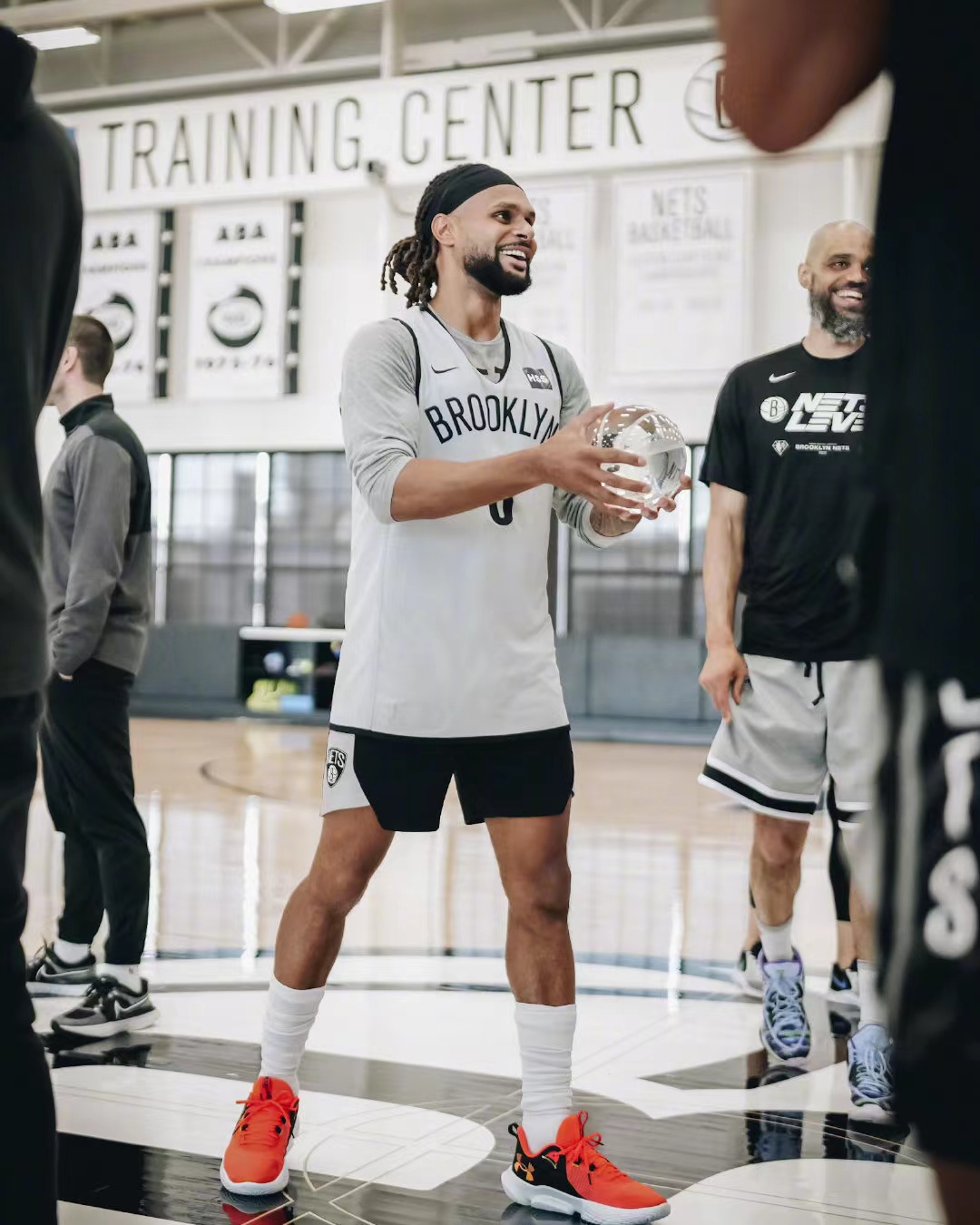  p data-id="gnbyjzbpxg">帕蒂·米尔斯(patty mills),1988年8月11日