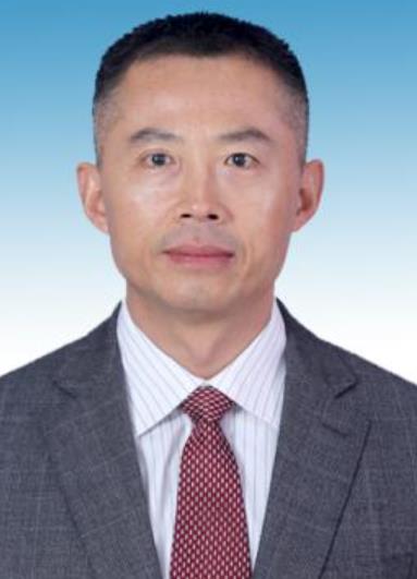 李卫东