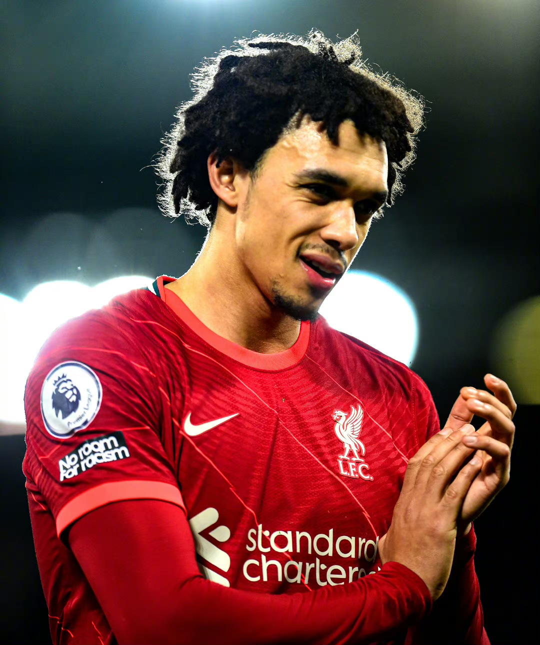 特伦特·亚历山大-阿诺德