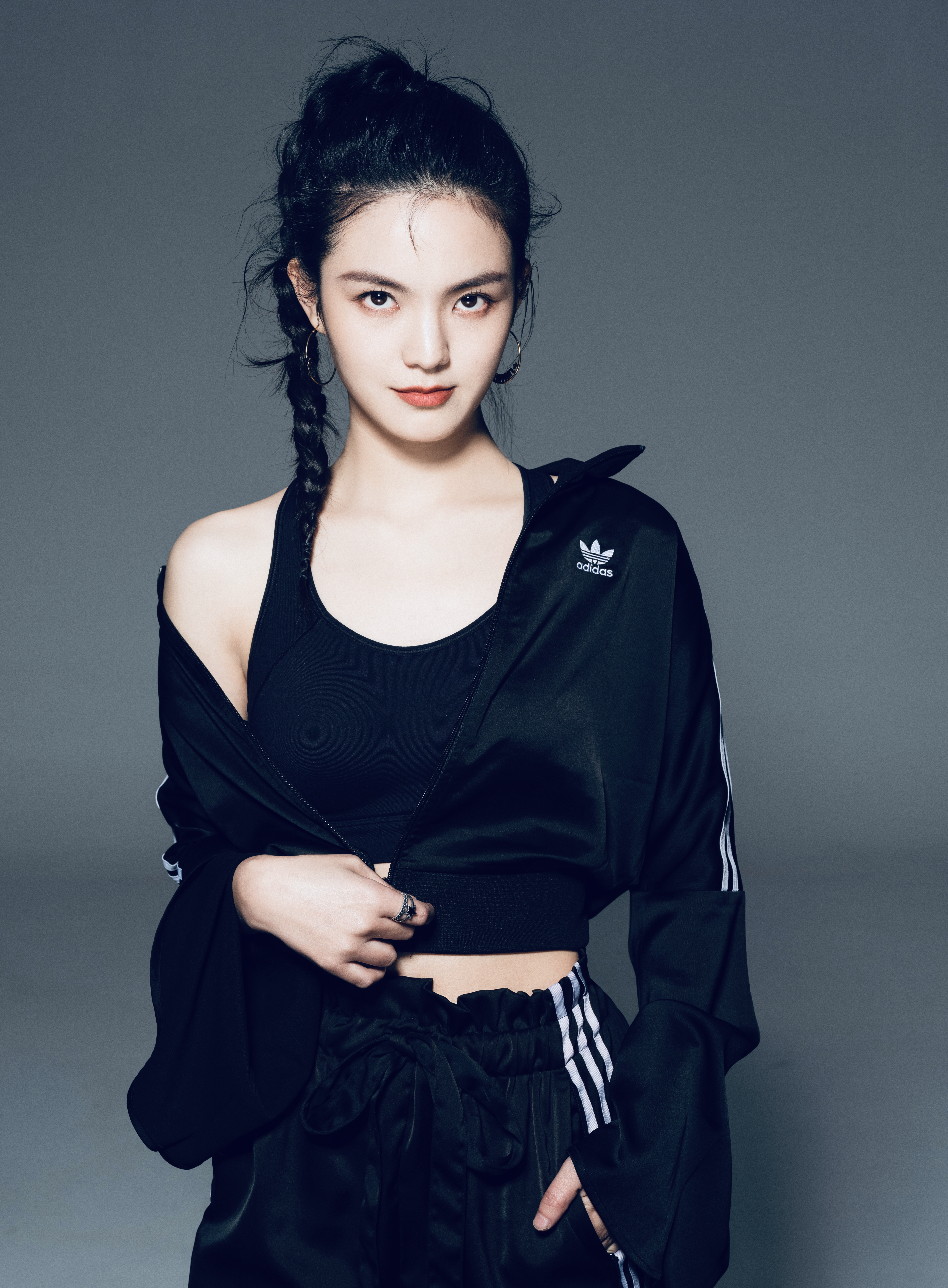  p data-id="gnwj43vhtd">彭天颖,女,演员,6月19日出生于凤阳, span