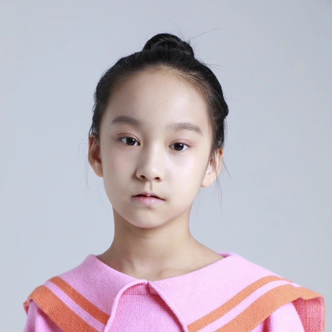  p data-id="sjehao7u3lkw">郭金露,中国内地女演员 /p> p data-id="