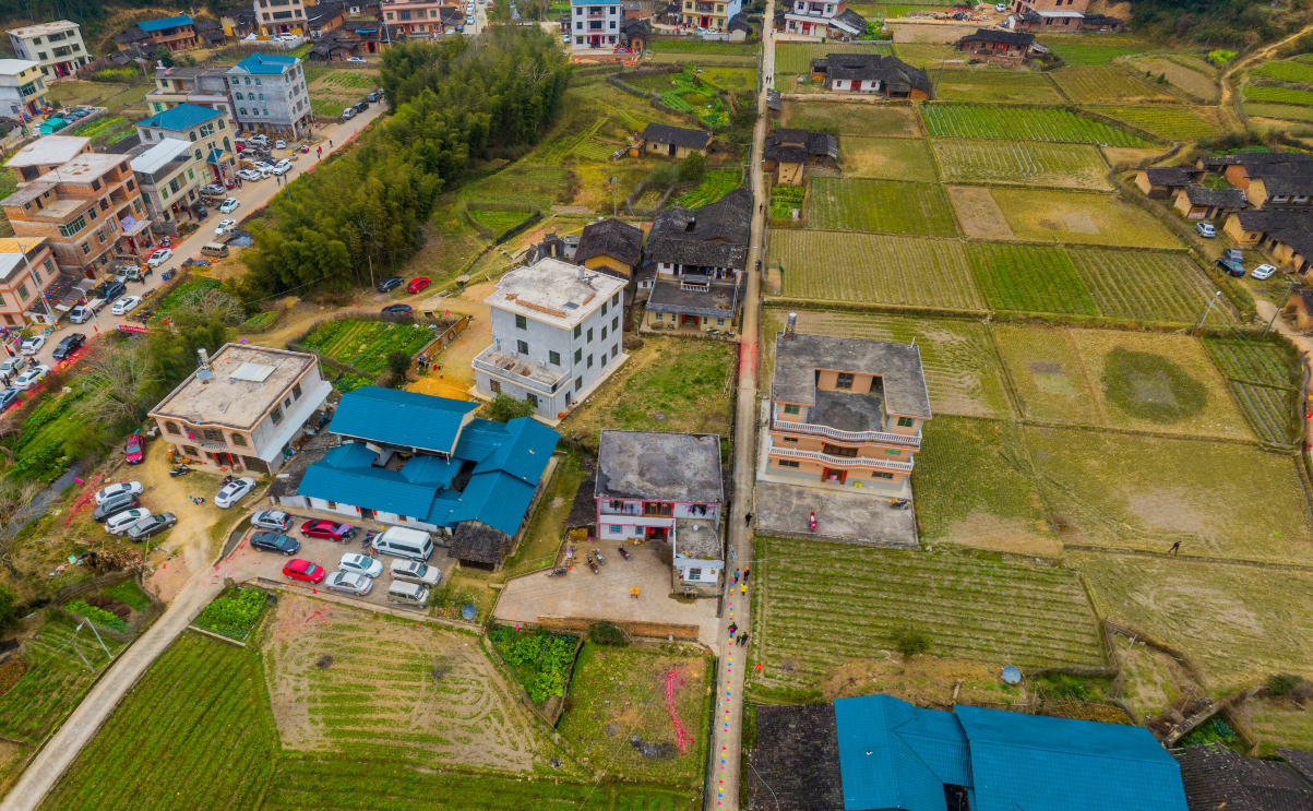  p data-id="gnaxwtq1h7">童坊镇,隶属于福建省龙岩市长汀县,地处 a