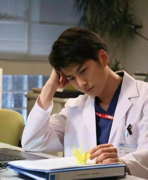  p>石黑英雄 i>(いしぐろ ひでお,ishiguro hideo) /i>,1989年1月10日