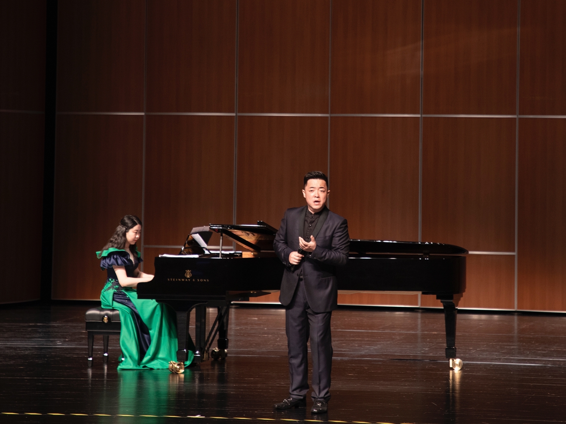 class="ref" data-ctrid="tkfqg3eatomy">李想,中央歌剧院男高音歌唱