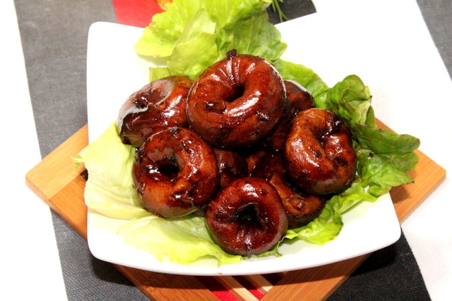 亦可综合了炸,炖,烧不同风味的套肠以实现创新的