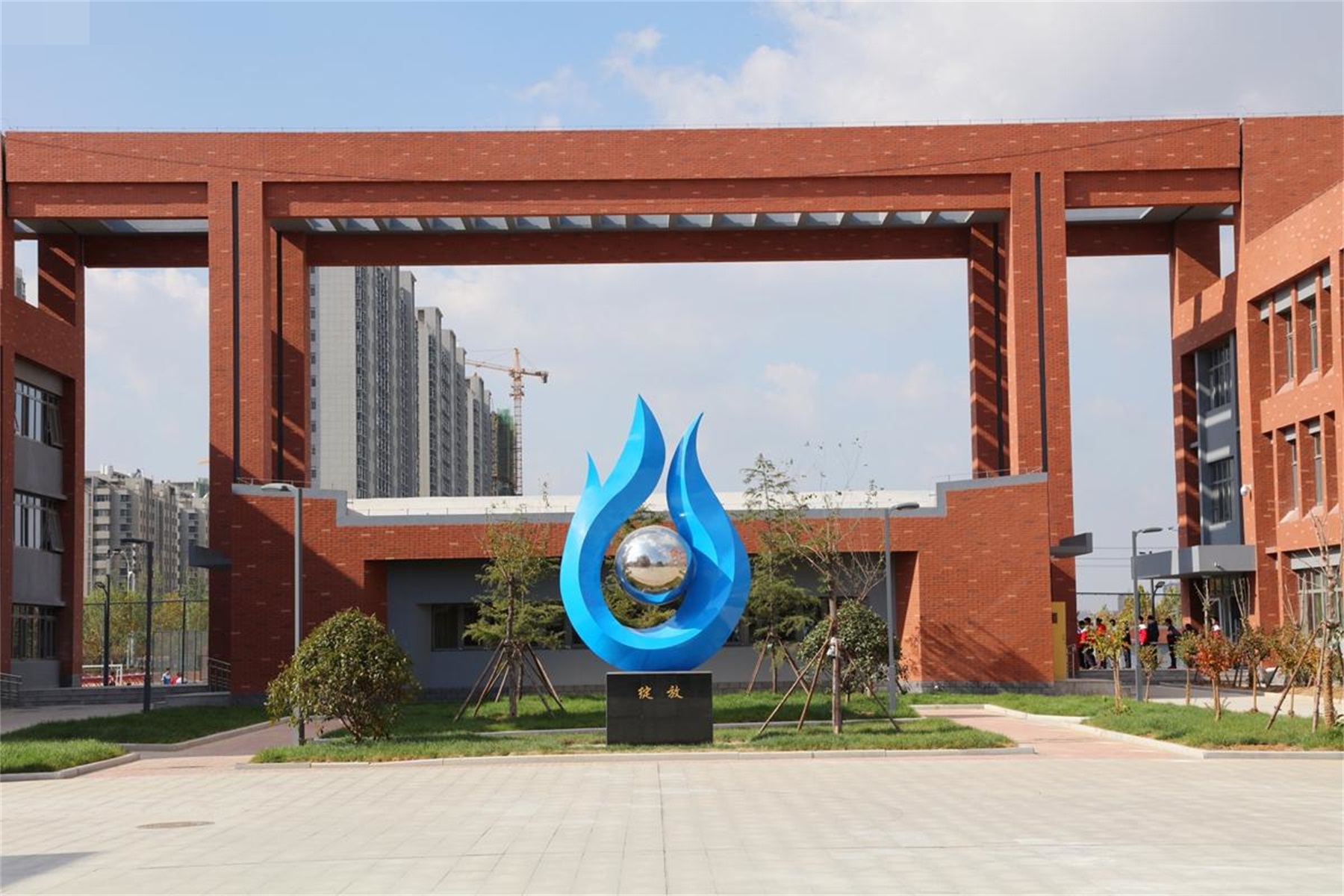 middle school, zhangqiu district, jinan),简称章丘四中,创建于