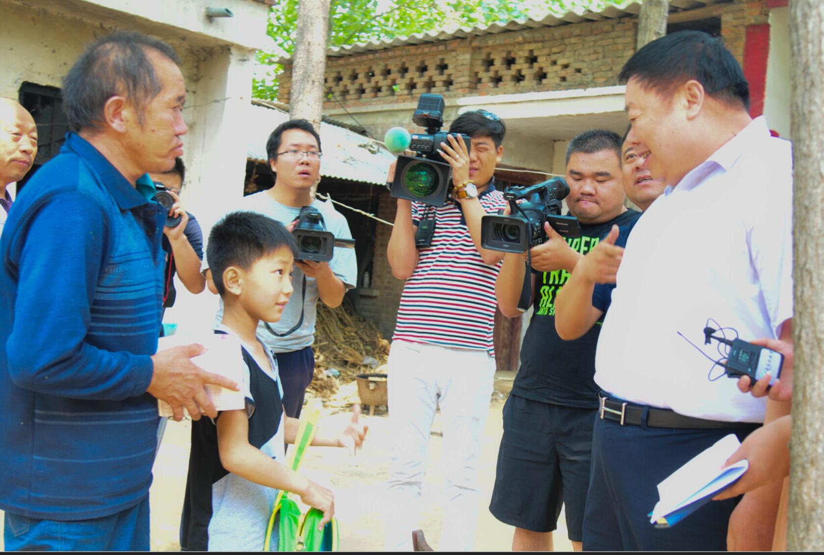  p data-id="gnwhln2b7p">董留生,尉氏县南曹乡人,当兵转业后从商.