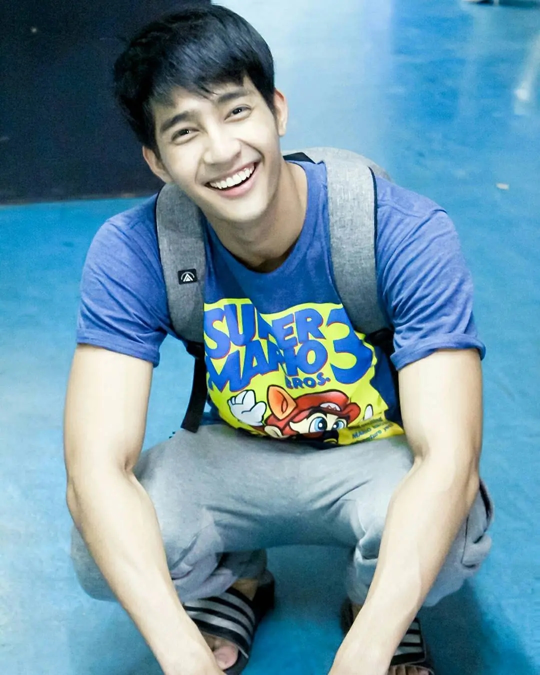  p>皮拉帕·瓦塔纳汕西瑞(earth),1994年2月23日出生于泰国曼谷,泰国