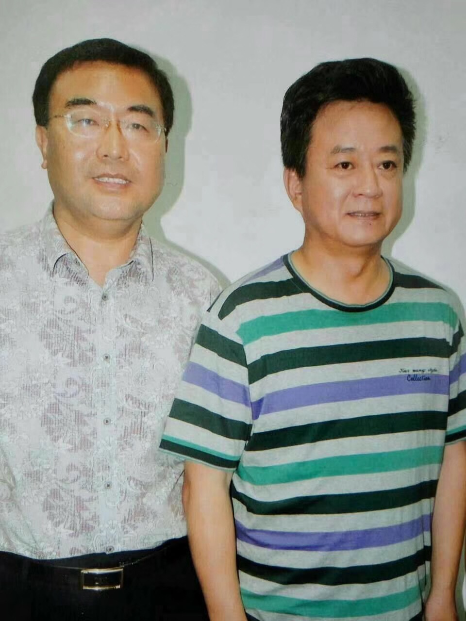  p>白云龙,歌手,出生于1965年,主要作品有:《龙头