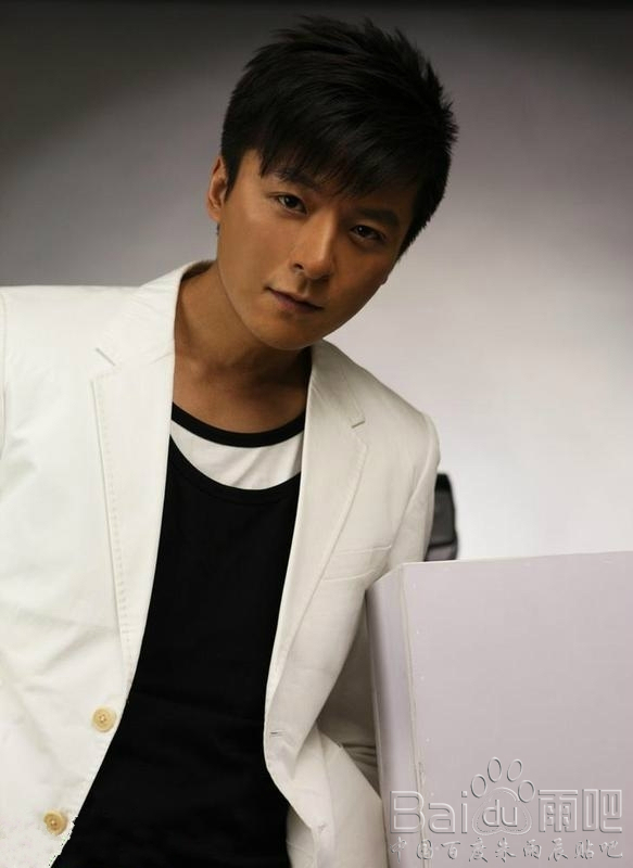  p>朱雨辰,1979年2月27日生于中国上海市,中国内地男演员,2002年毕业