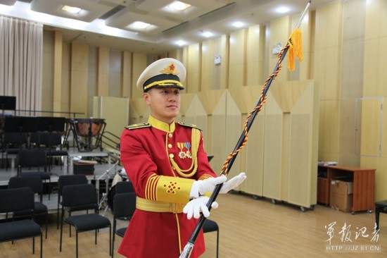 解放军新式礼宾服