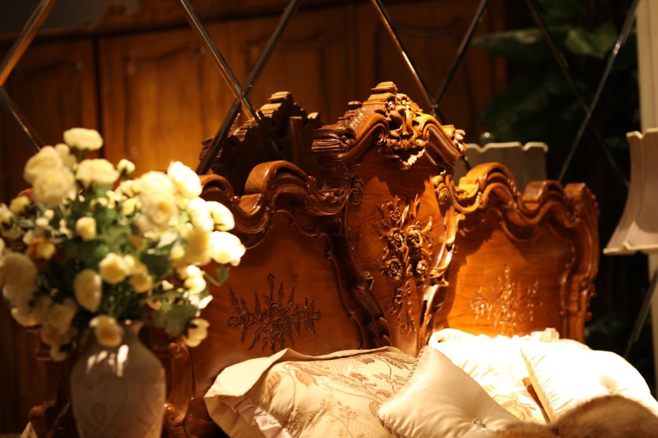 data-id="go0l861v2o">古典欧式风格是追求华丽,高雅的古典,设计风格