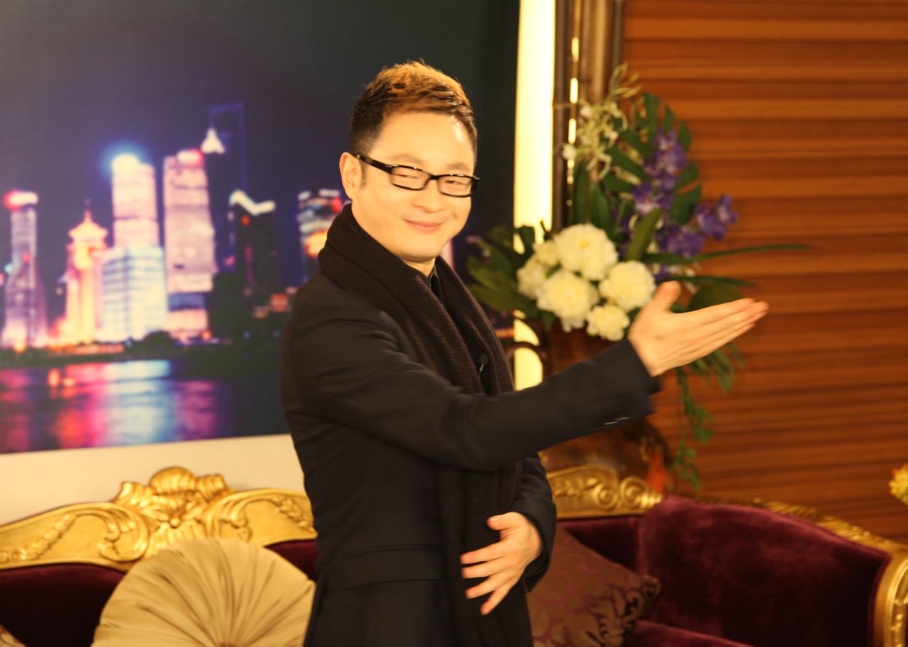  p>《生活侃侃看》是上海星尚频道于2014年2月11日开播的一档形态新颖