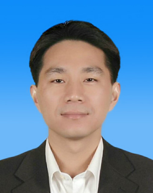 韦锐辉,男,汉族,广东省普宁人,1973年6月