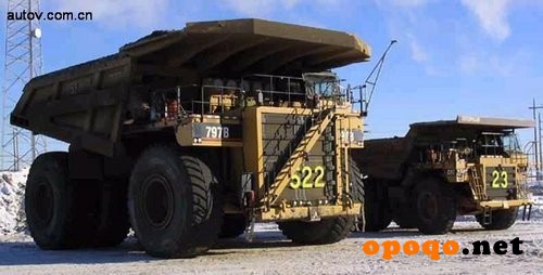 是全球最大的工程机械和矿山设备制造商,美国卡特797矿山车在1998年