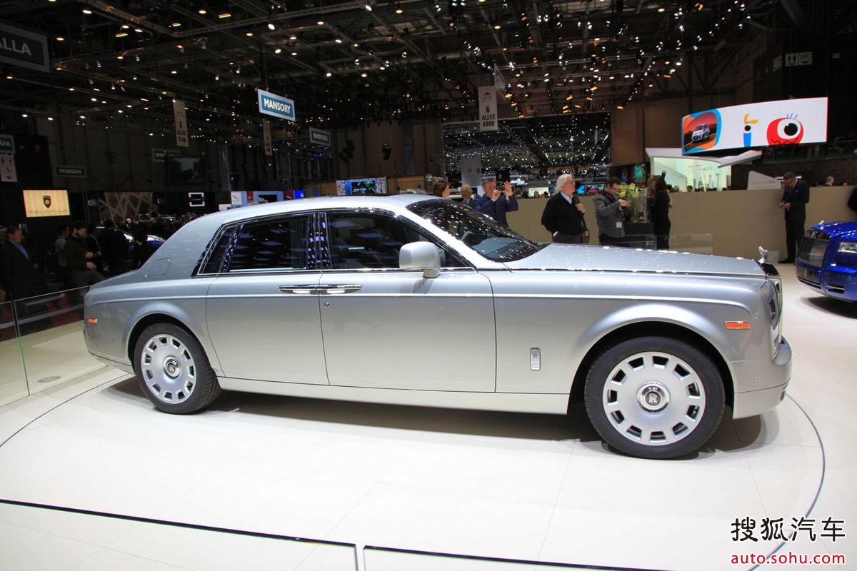 data-ctrid="2k8zsjeux1c">幻影系列(phantom family)是劳斯莱斯汽车