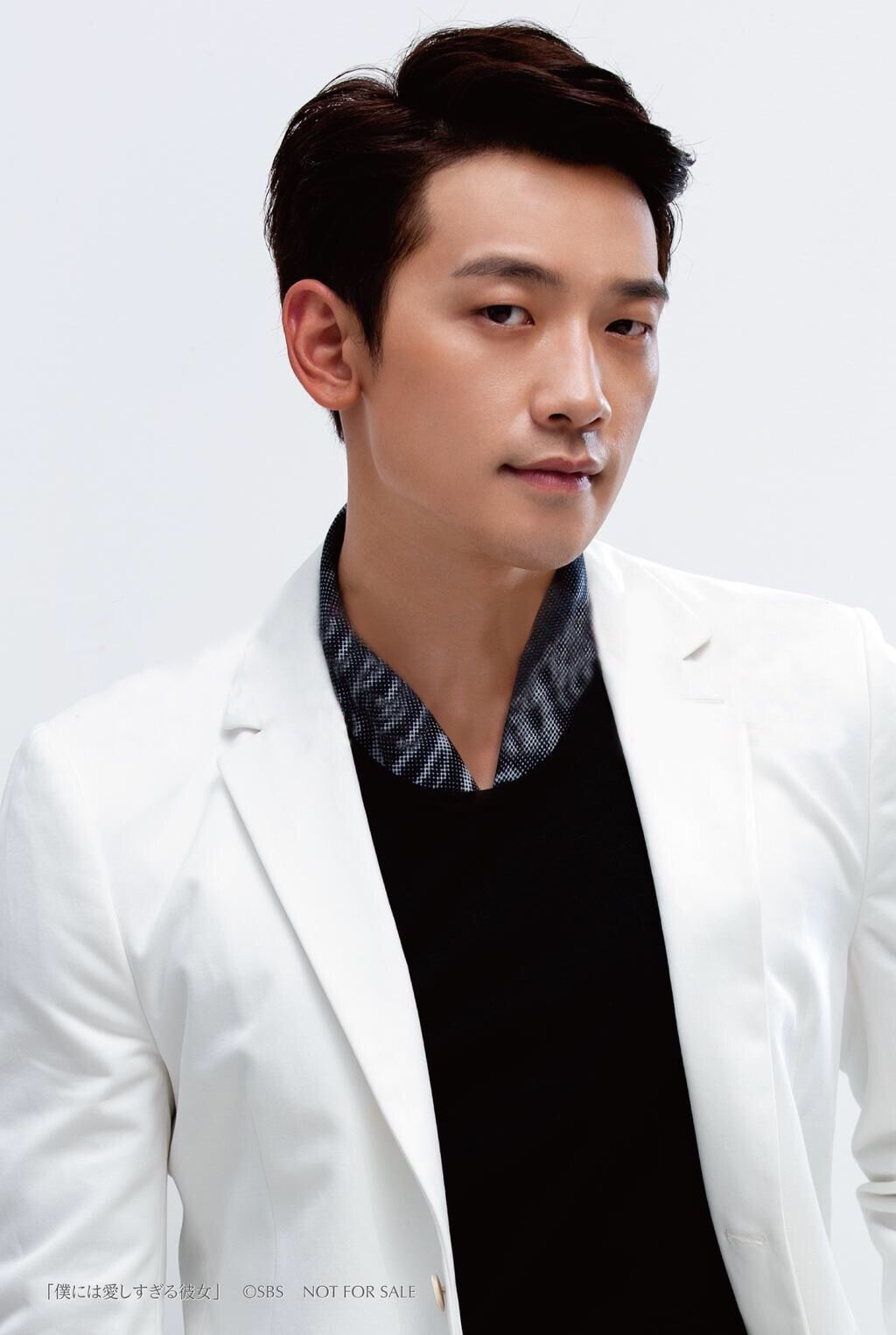  p>郑智薰(rain),1982年6月25日出生于韩国首尔,韩国流行男歌手,演员