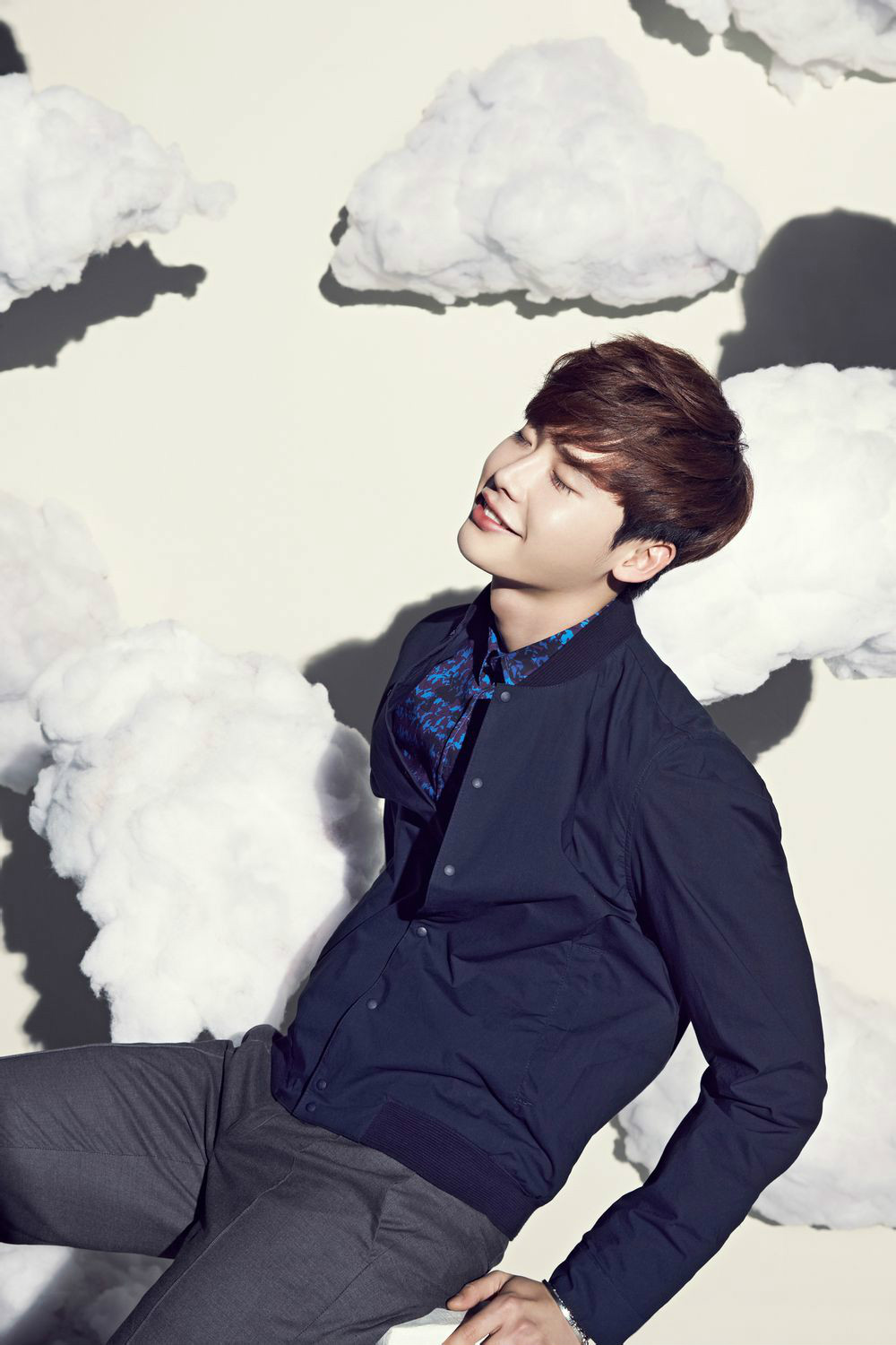  p>李钟硕 i>(         ,lee jong suk) /i>,1989年9月14日出生于京畿