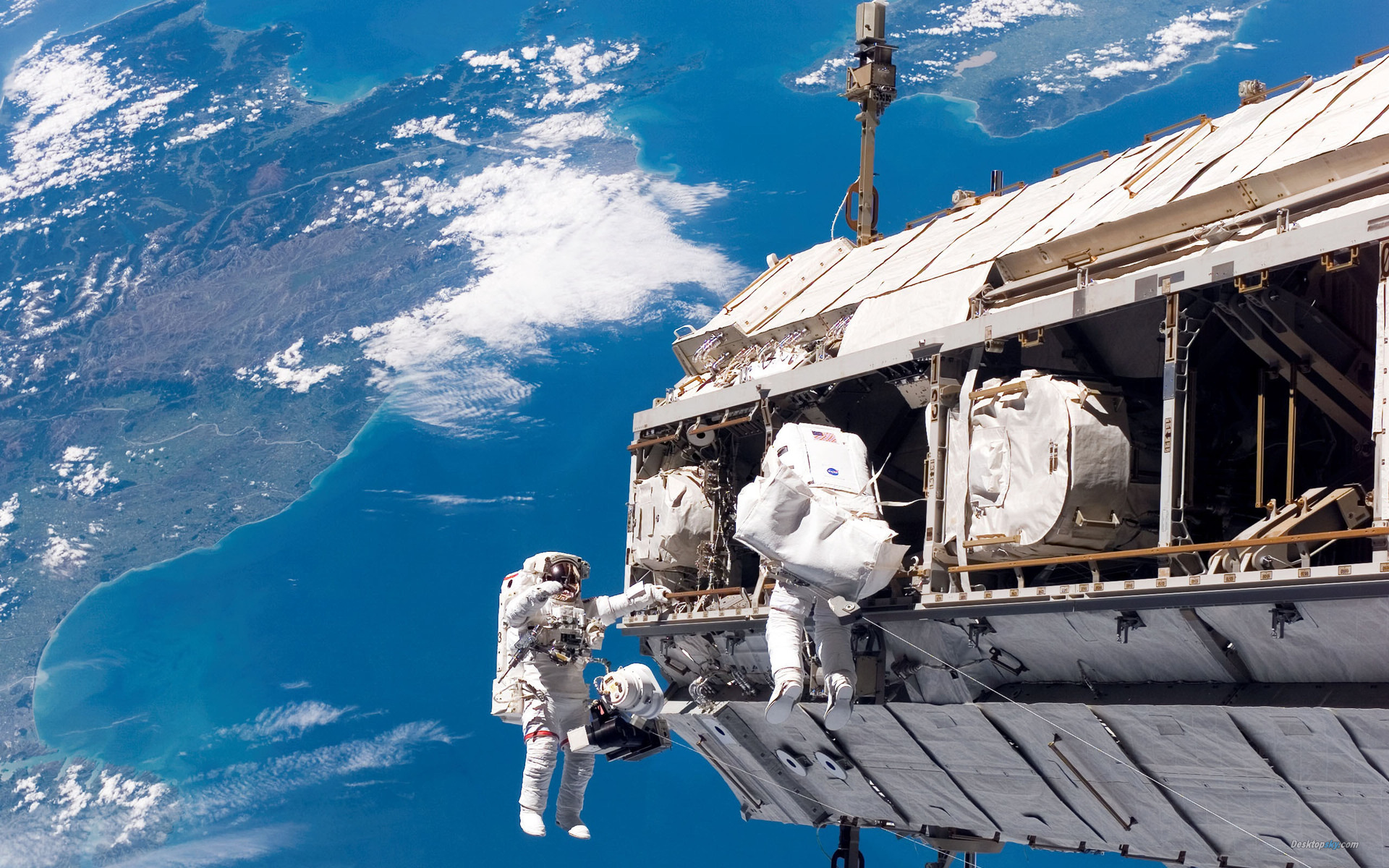 到太空去旅游,到太空去 a target="_blank" href="/item/旅游">旅游 