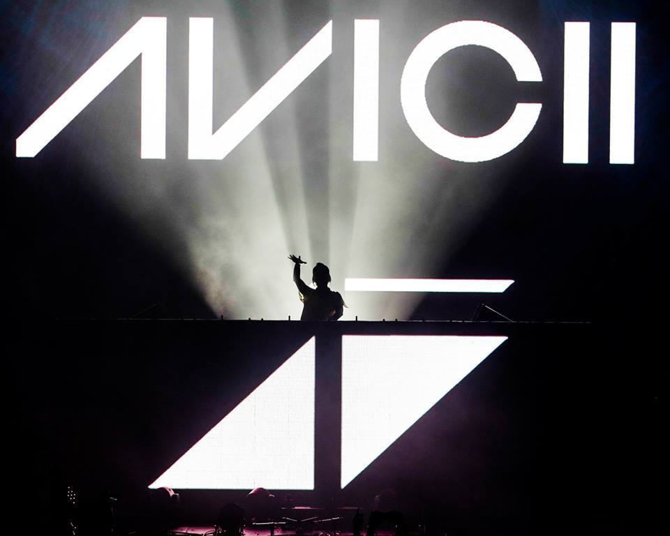  p>艾维奇(avicii,1989年9月8日—2018年4月20日),本名提姆·伯格林