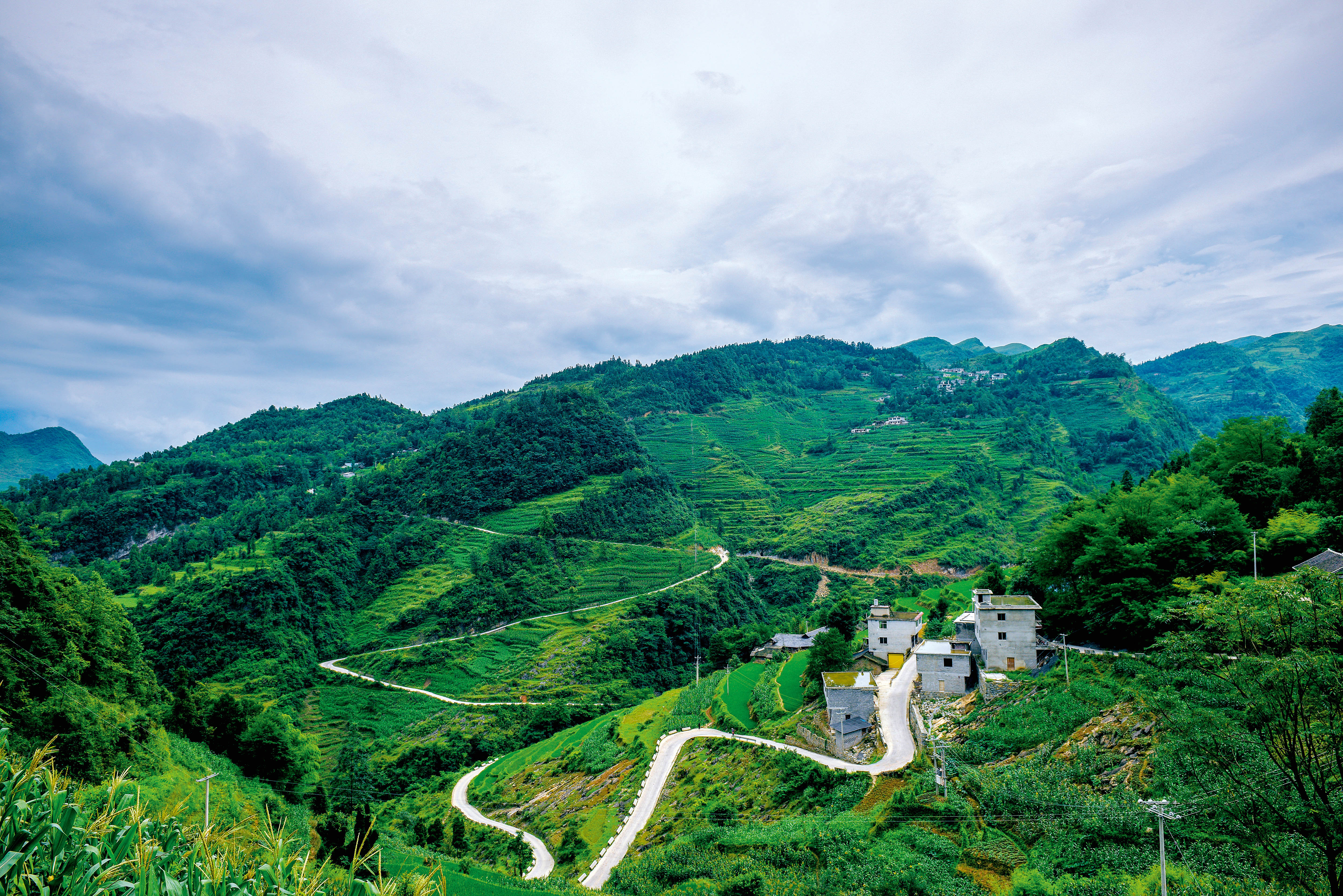  p data-id="gnvixap42p">大发天渠旅游景区位于贵州省遵义市 a