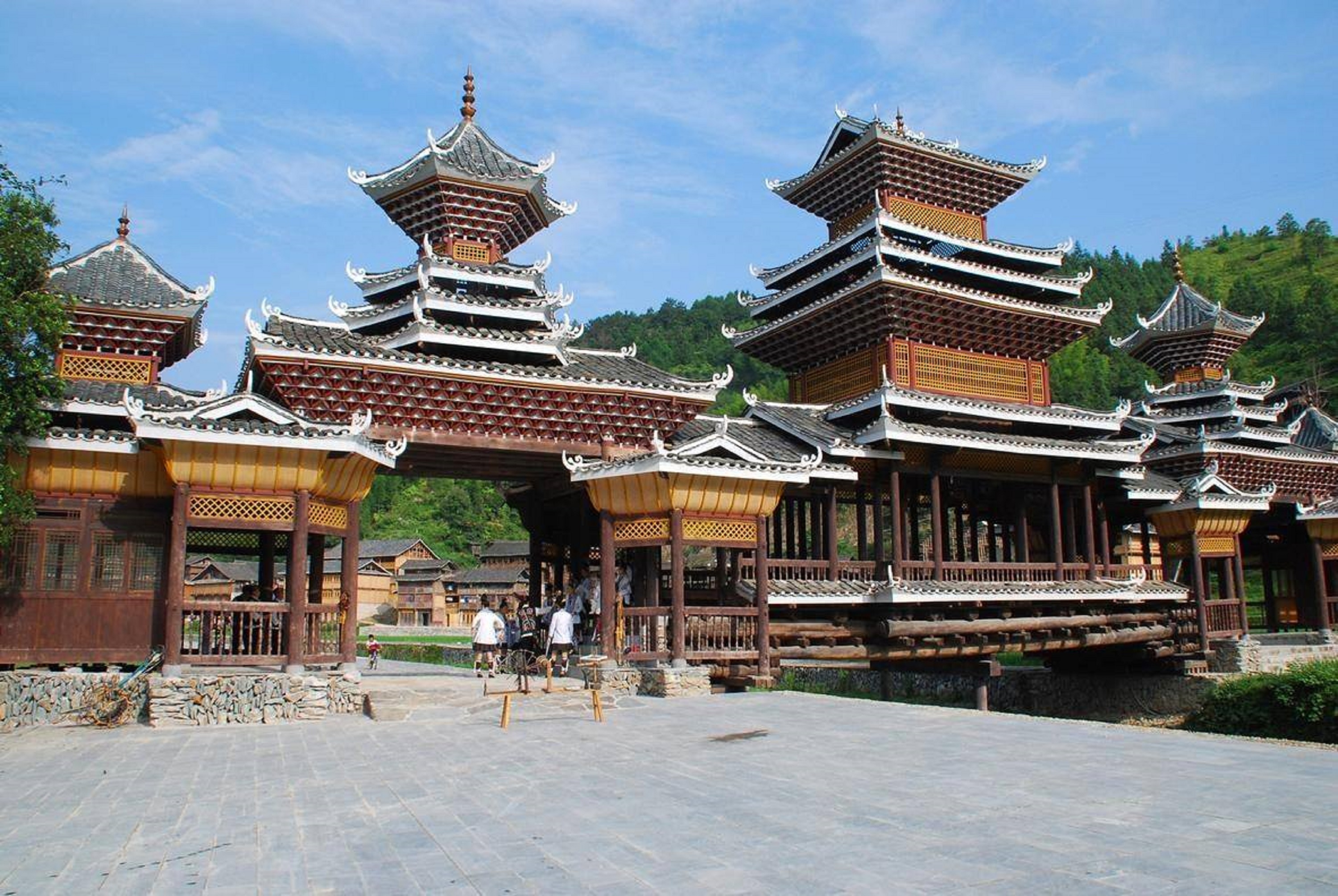  p>肇兴侗寨,位于贵州省黔东南苗族侗族自治州黎平县东南部,占地18万