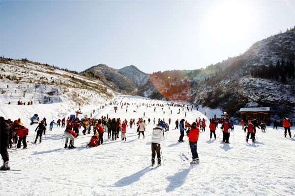 五老峰国际滑雪场
