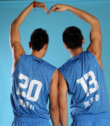 世界铁哥们儿日