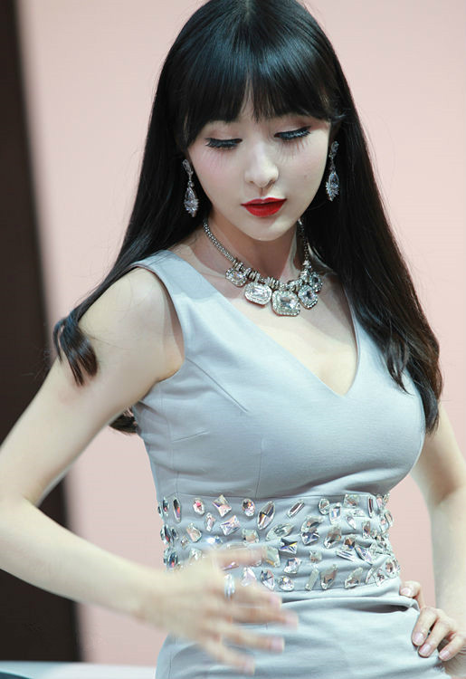  p>林柯彤,出生于湖北,演员,模特.