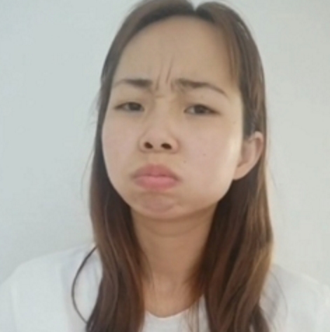  p data-id="gnfaft1045">善良的素颜小可爱,别名是嘟嘟姐,1992年2月