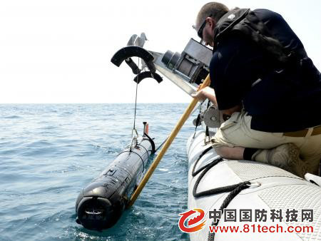  p>无人潜航器,英文名unmanned underwater vehicle是没有人驾驶,靠