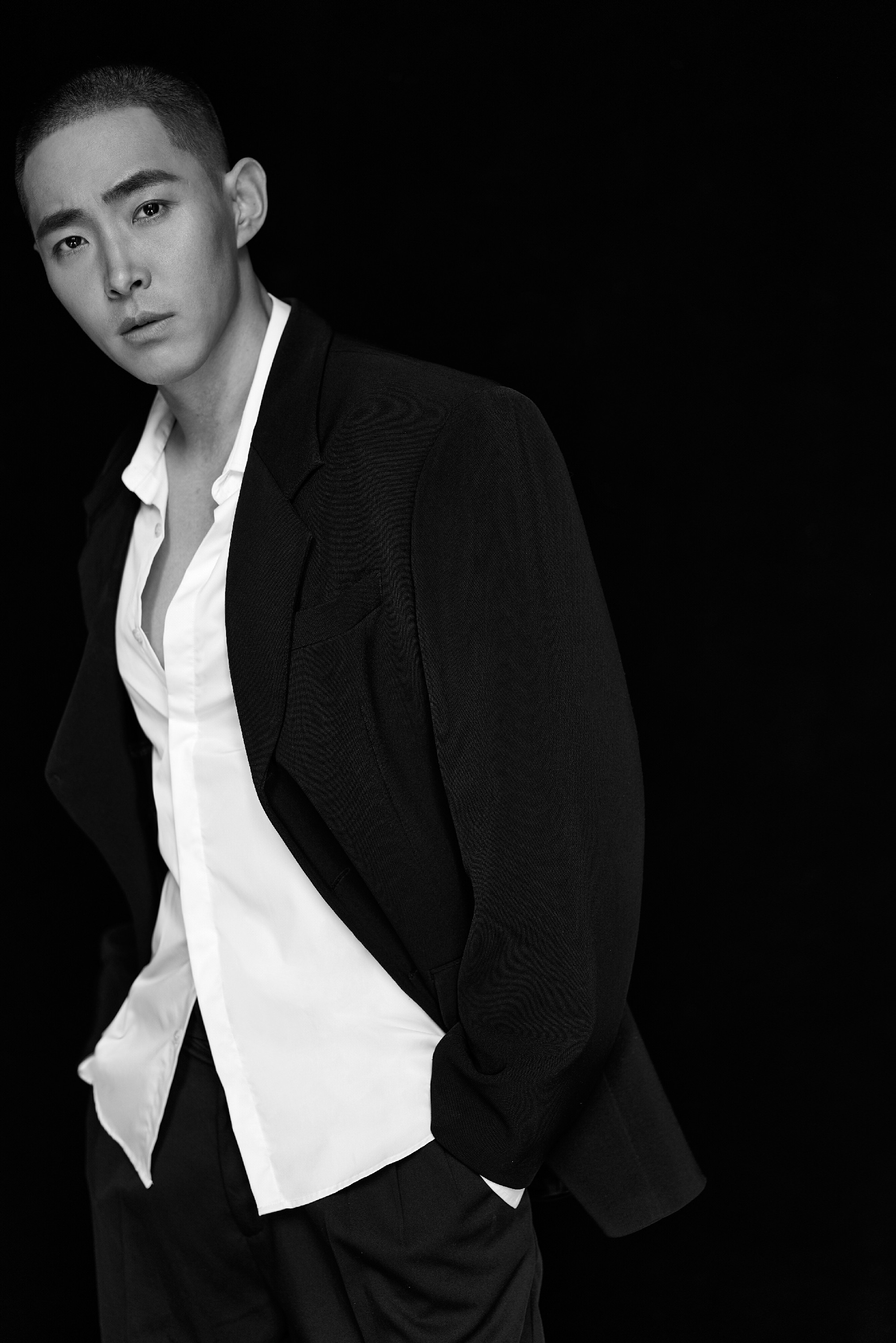  p data-id="gncp6wrjrh">白那日苏,1988年9月30日出生于内蒙古 a