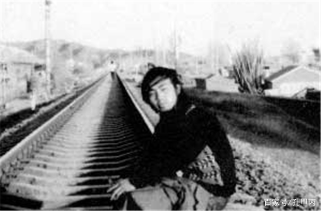 1989年春天，一个叫海子的人决定去死，生前无名，死后却名声大振_百科TA说